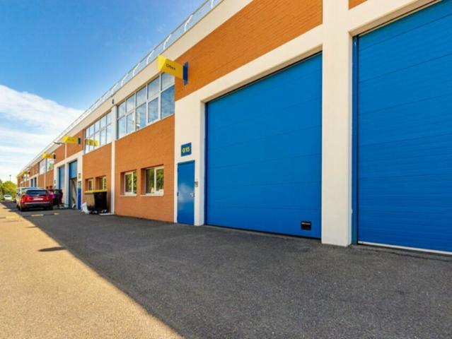 Local Commercial location à Pontoise, Saint-ouen-l'aumône