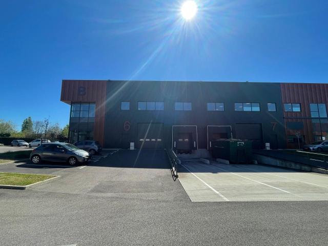 Local Commercial location à Pontoise, Saint-ouen-l'aumône
