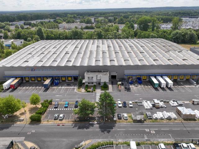 Local Commercial location à Compiègne, Rivecourt