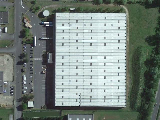 Local Commercial location à Compiègne, Rivecourt