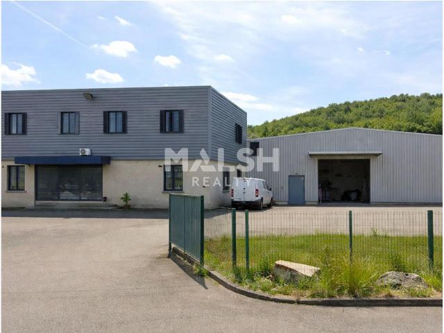 Local Commercial location à La Tour-du-Pin, Saint-quentin-fallavier