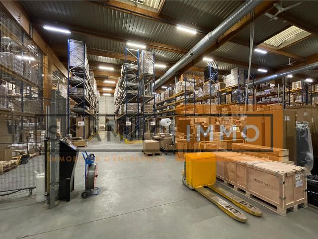 Local Commercial location à Torcy, Saint-thibault-des-vignes