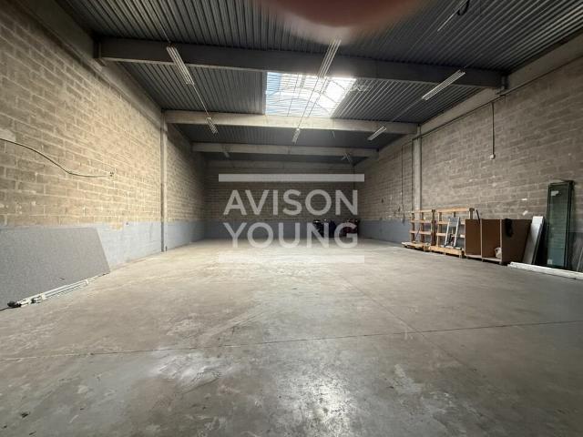 Local Commercial location à Torcy, Saint-thibault-des-vignes