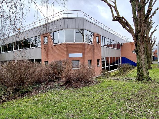 Local Commercial location à Torcy, Saint-thibault-des-vignes
