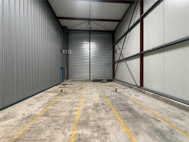 Local Commercial vente à Créteil, Santeny