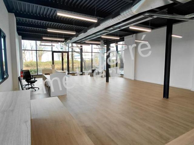 Local Commercial location à Nantes, Sautron