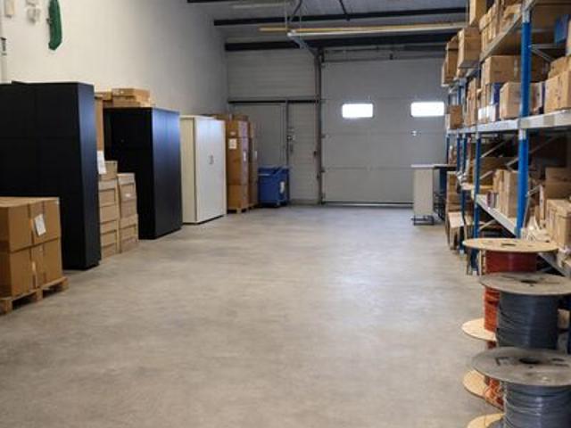 Local Commercial location à Parc d'activités des Châteliers-nord, Semoy