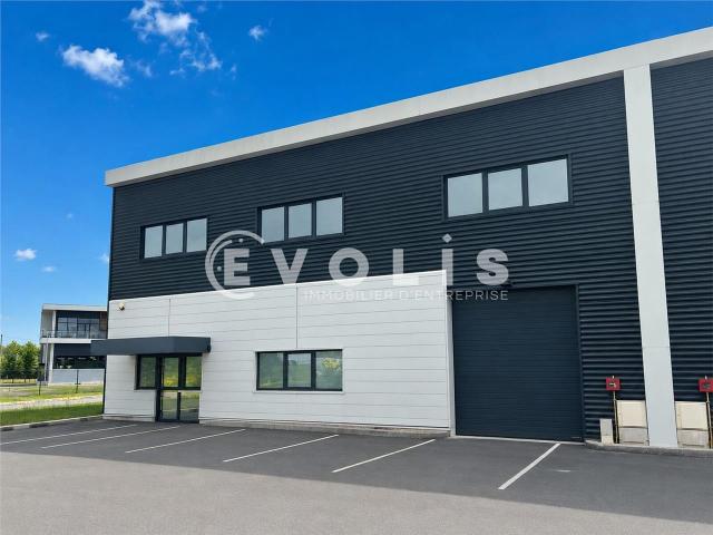 Local Commercial location à Torcy, Servon
