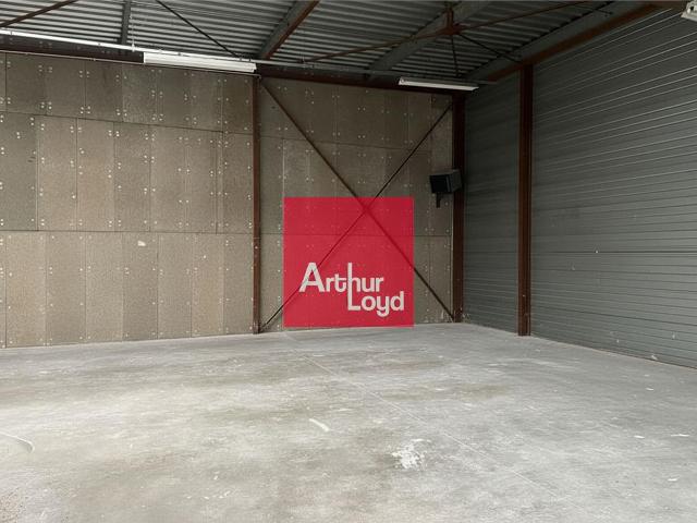 Local Commercial location à Grenoble, Seyssins