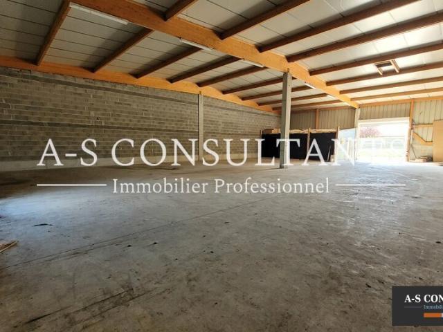 Local Commercial location à Vienne, Sonnay