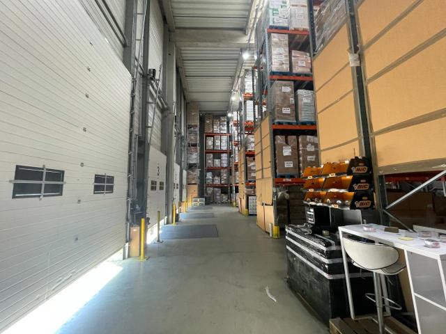 Local Commercial location à Cité de la Prêtresse, Stains