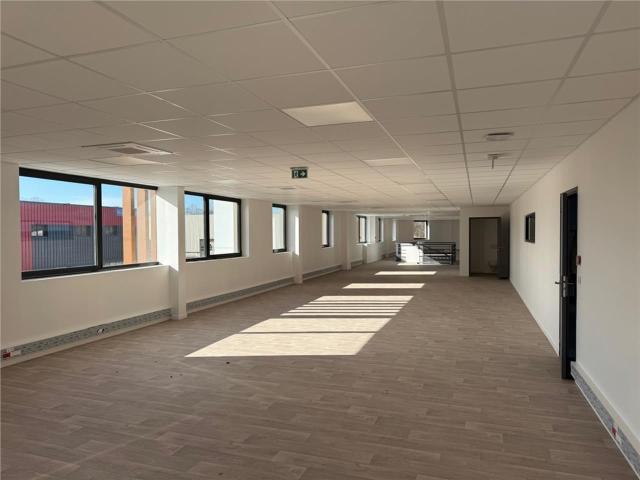 Local Commercial location à Torcy