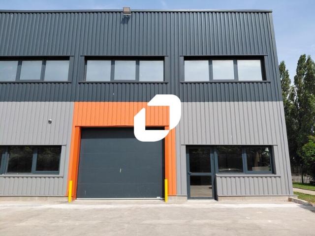 Local Commercial location à Versailles, Trappes