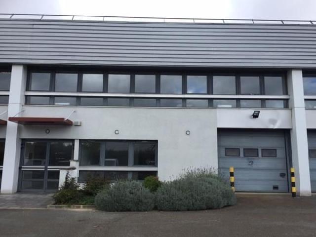 Local Commercial location à Rambouillet, Elancourt