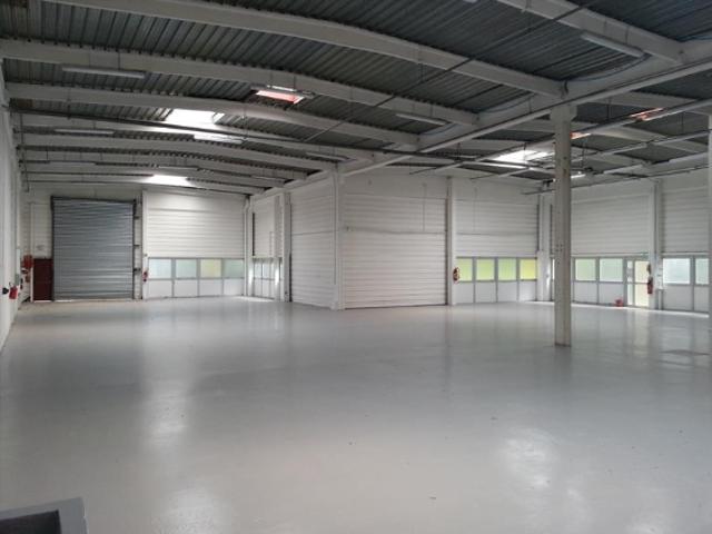 Local Commercial location à ZA des Bruyères, Trappes