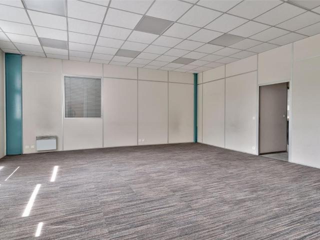 Local Commercial location à Le Raincy, Tremblay-en-france