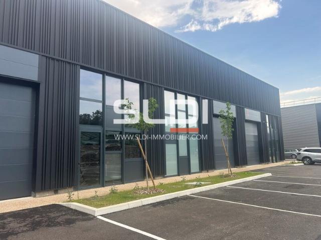 Local Commercial location à Bourg-en-Bresse, Trévoux