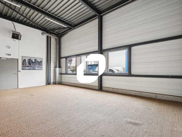 Local Commercial location à Palaiseau, Villebon-sur-yvette