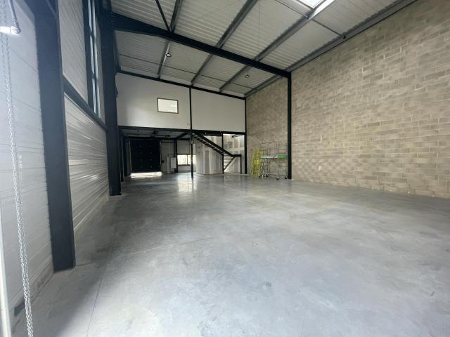 Local Commercial location à Palaiseau, Villemoisson-sur-orge
