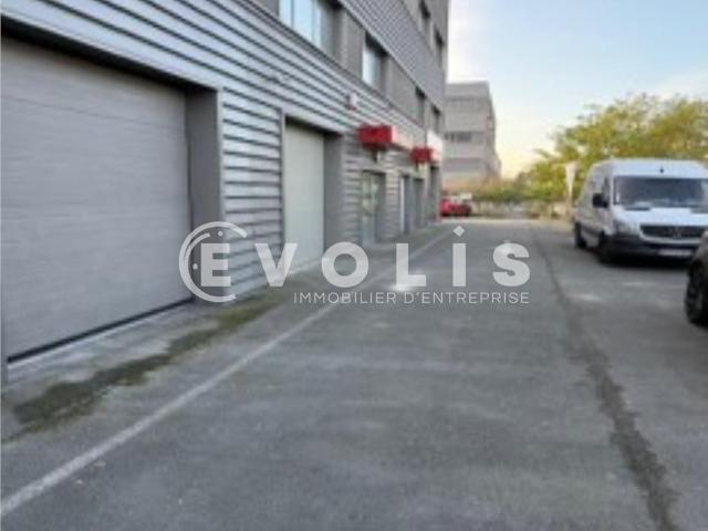 Local Commercial location à Nanterre, Villeneuve-la-garenne