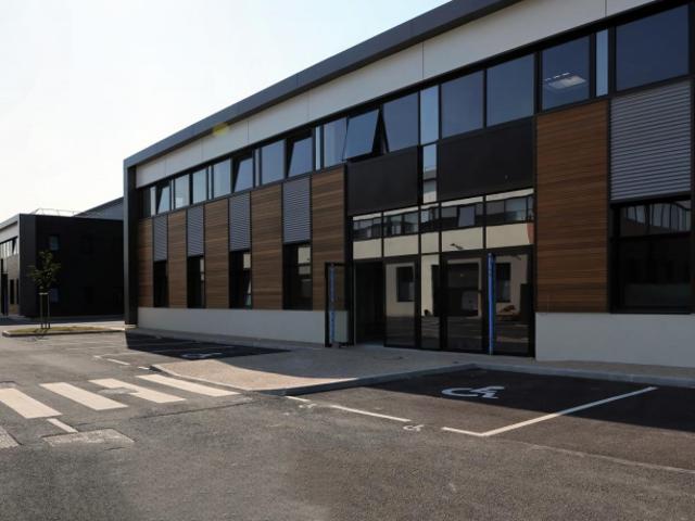 Local Commercial location à Nanterre, Villeneuve-la-garenne