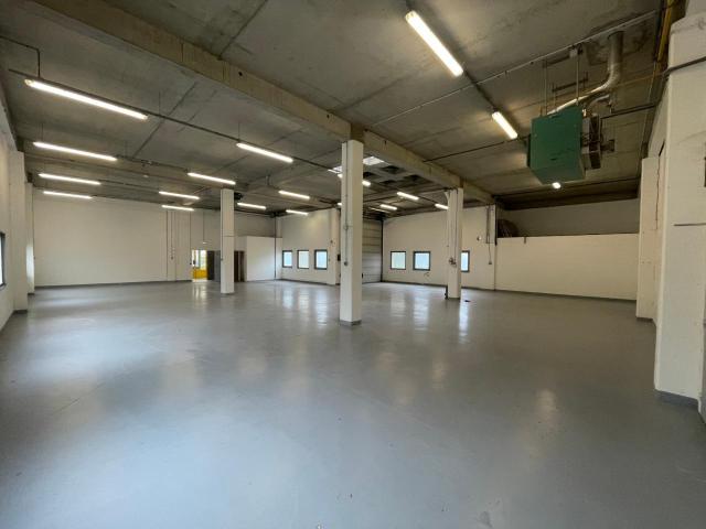 Local Commercial location à Nanterre, Villeneuve-la-garenne