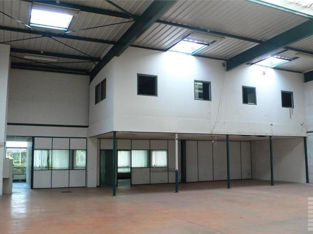 Local Commercial location à Le Raincy, Villepinte