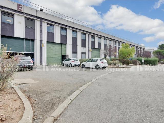 Local Commercial location à Istres, Vitrolles