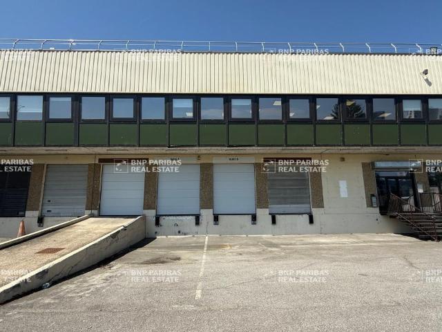 Local Commercial location à L'Haÿ-les-Roses, Vitry-sur-seine