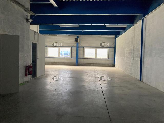 Local Commercial location à L'Haÿ-les-Roses, Vitry-sur-seine