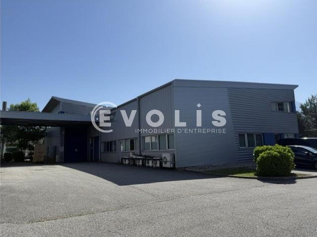 Local Commercial location à Grenoble, Bernin