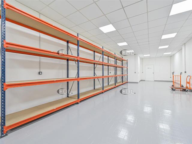 Local Commercial location à Bobigny, Vaux-montreuil
