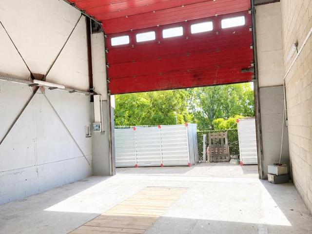 Local Commercial location à Palaiseau, Morangis