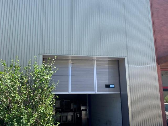 Local Commercial location à Istres, Vitrolles