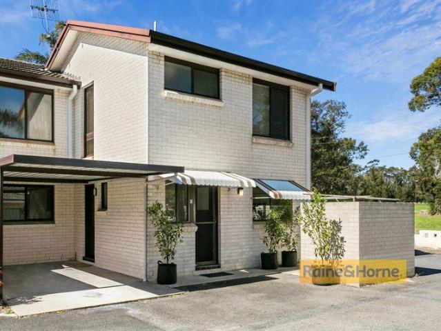 Townhouse for rent in Woy Woy, Central Coast Council