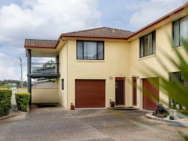 Townhouse for rent in Harrington, New South Wales