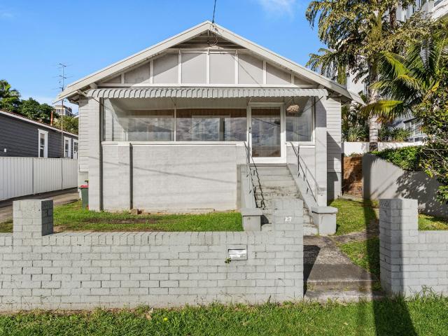 House for rent in Wollongong West, New South Wales