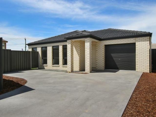 Townhouse for rent in Albury, New South Wales