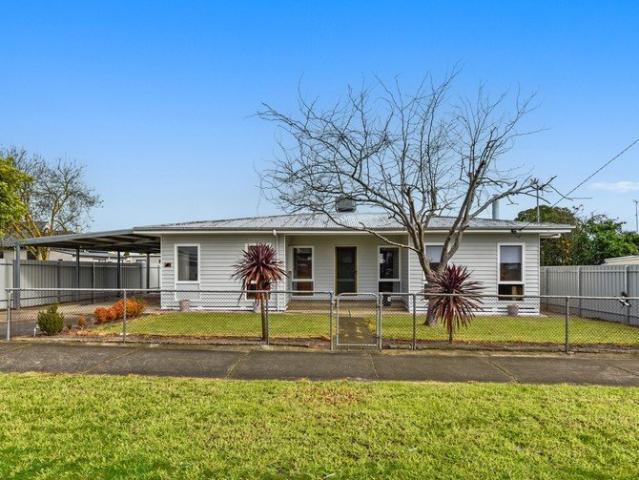 House for sale in Edenhope, Victoria