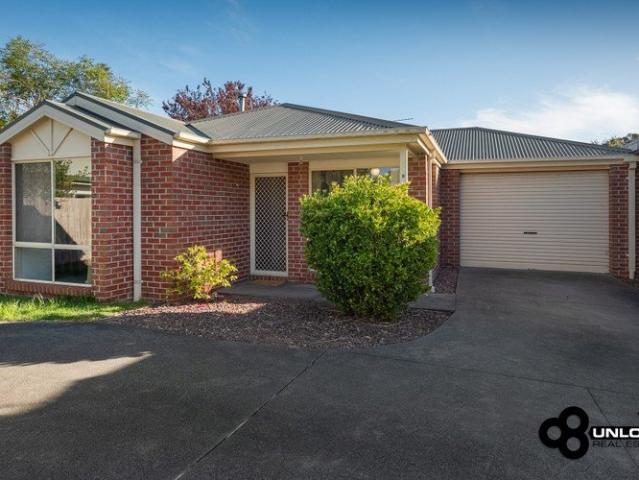 Apartment for sale in Pakenham, Melbourne