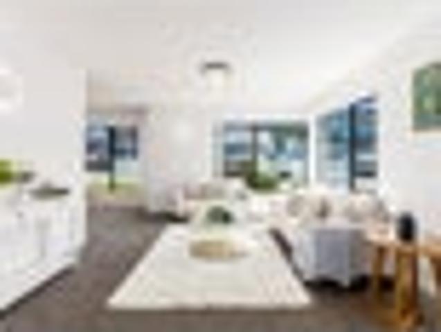 Townhouse for sale in Linden, Wellington