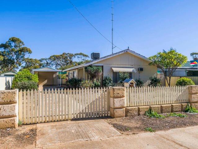 House for sale in Moora, Western Australia