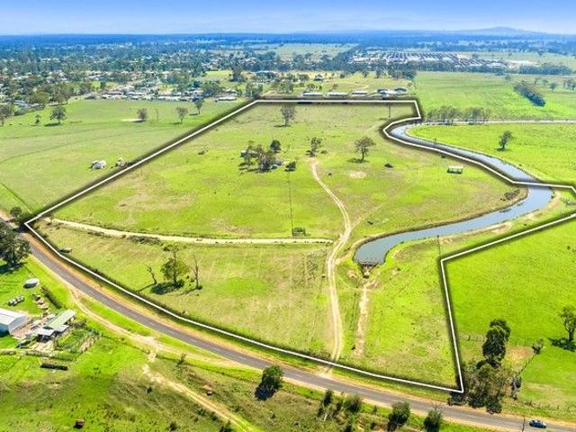 Cottage for sale in Heyfield, Victoria