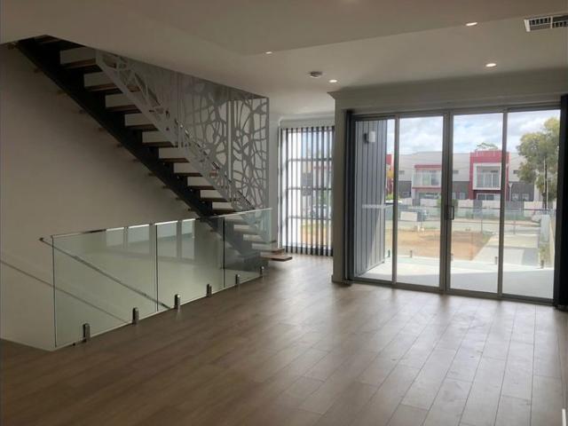 Townhouse for rent in Glenelg North, Adelaide