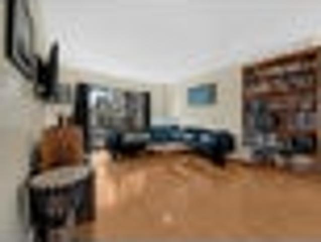 Townhouse for sale in New Lynn