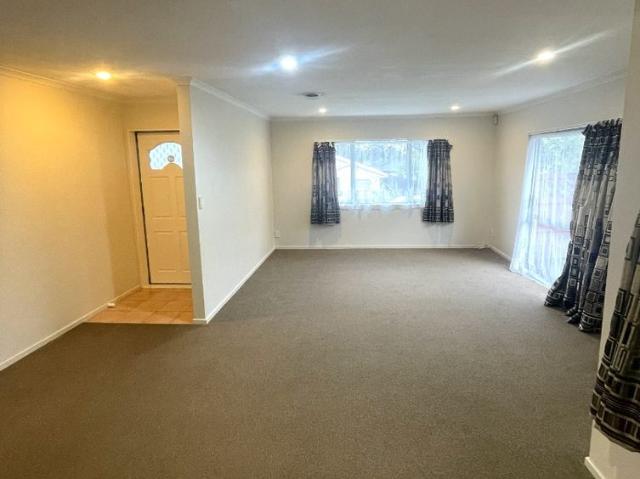 House for rent in Rānui, Henderson-Massey
