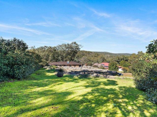 House for sale in Mount Nasura, Western Australia