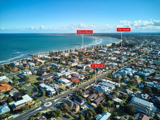 House for sale in Altona