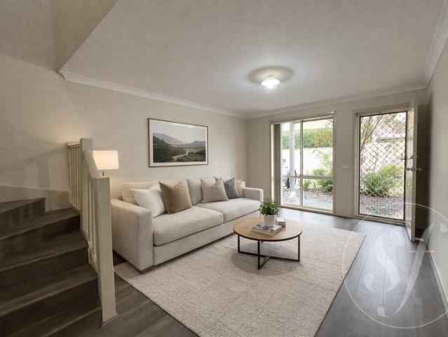 Townhouse for rent in Sydney, New South Wales