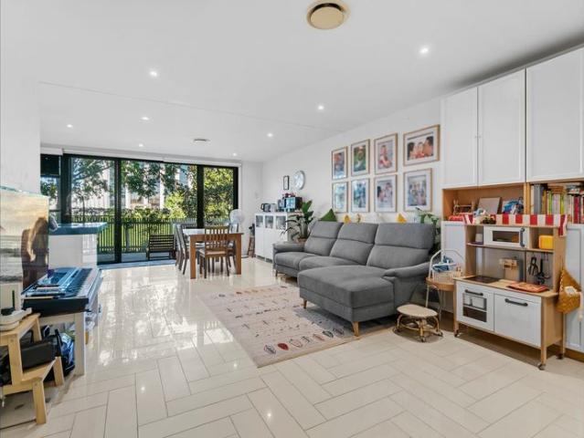 Townhouse for rent in Fernbrook, Queensland